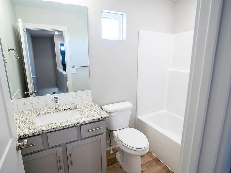 1235 SE 8th Cir — Photo 14