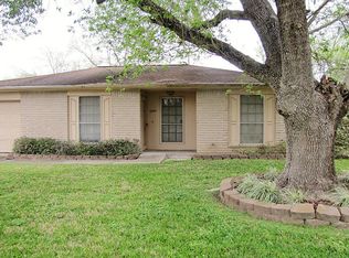 16811 Forest Bend Ave, Friendswood, TX 77546