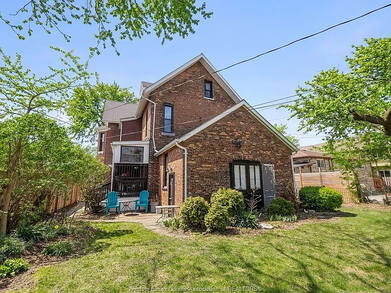 274 Crawford Ave — Photo 49