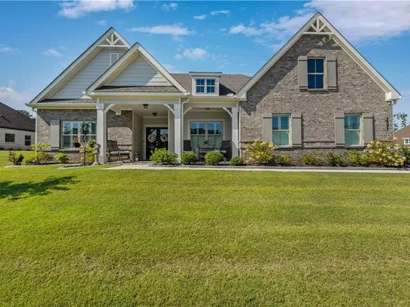 2095 Brock Dr, Opelika, AL 36801