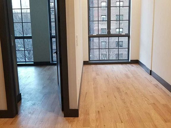 4th image of 85 Humboldt St #4R