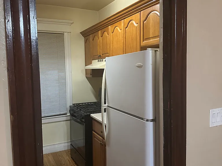 525 Ashley Blvd — Photo 3