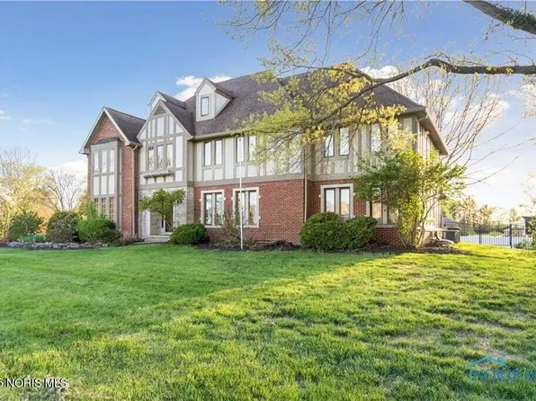 25581 Normandy Rd, Perrysburg, OH 43551
