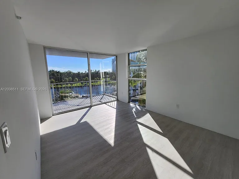 1700 NW North River Dr #606 — Photo 15