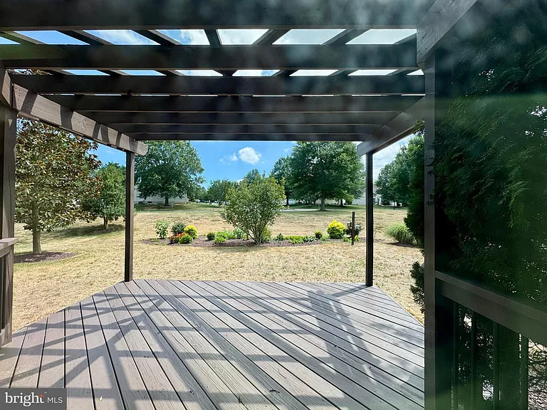 30 Riverside Rd — Photo 16