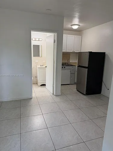 3031 NE 21st Ter #7 Photo 1