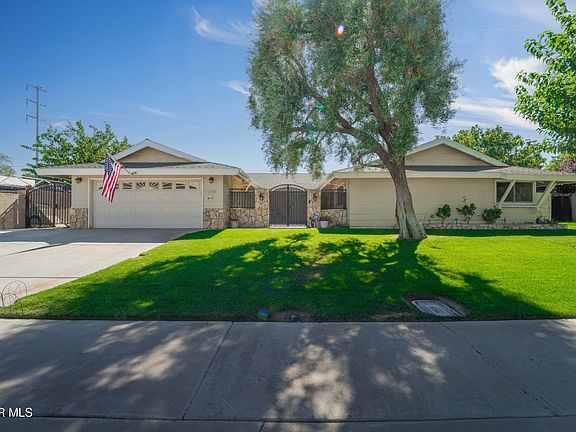 3rd image of 2068 Spice St