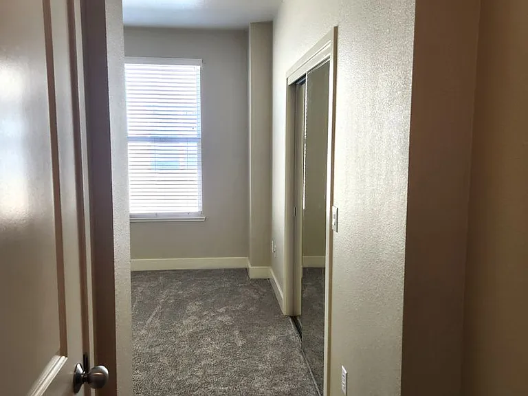 338 City Center Dr — Photo 6