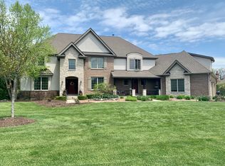 4 Scarlet Oak Dr, Hawthorn Woods, IL 60047