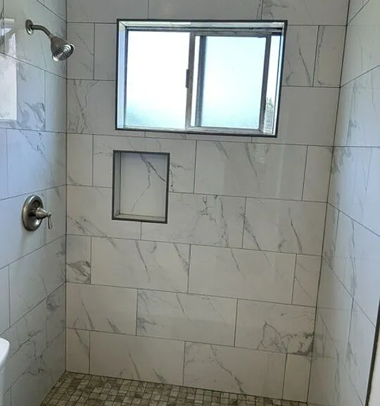 346 S Van Ness Ave #10 — Photo 16
