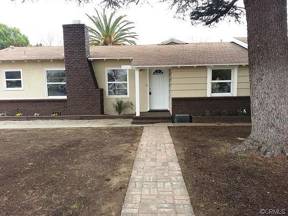 3rd image of 18561 Hawthorne Ave