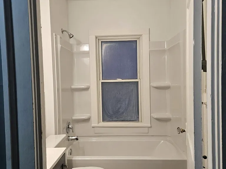 565 Garfield Pl — Photo 10