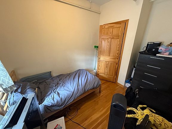5th image of 712 Commonwealth Ave #1