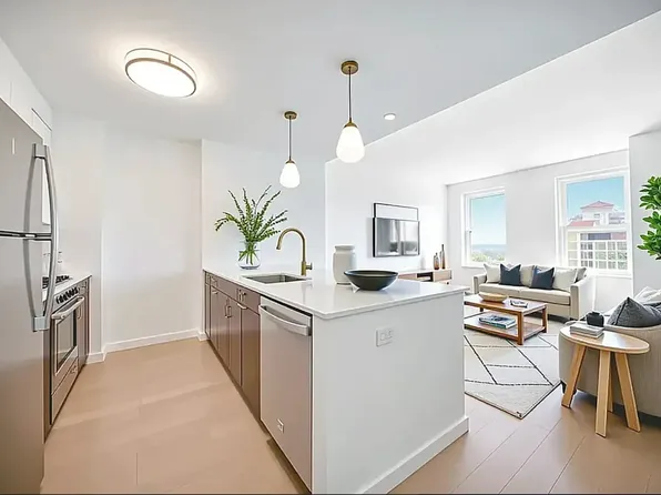 147-40 Archer Avenue image 1 of 11