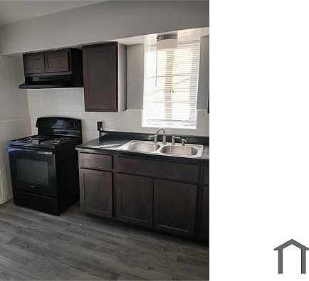 3rd image of 6315 Saloma Ave