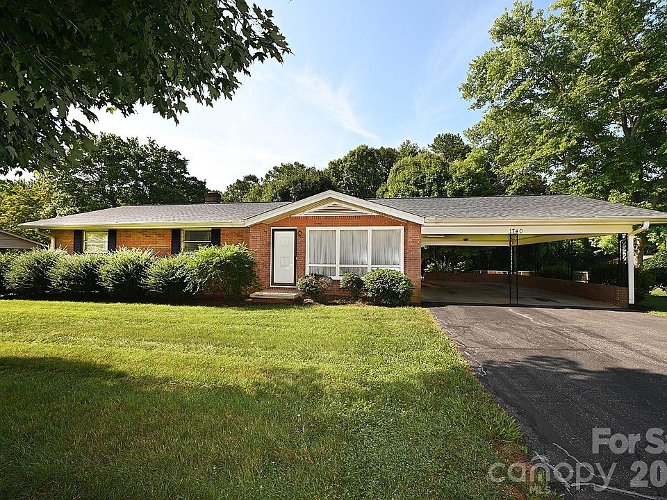 1st image of 1740 23rd Avenue Ln NE