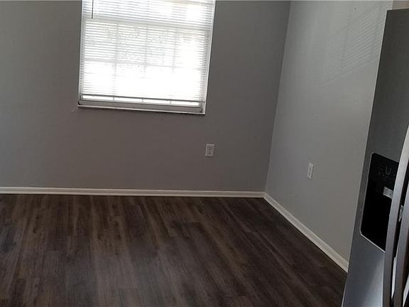 5th image of 107 Caldwell Dr APT 297