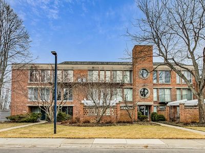 5040 Arbor Ln APT 301, Northfield, IL, 60093