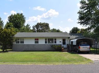 109 Crest Dr, Monett, MO 65708