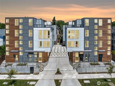 824 B NW 52nd Street, Seattle, WA, 98107