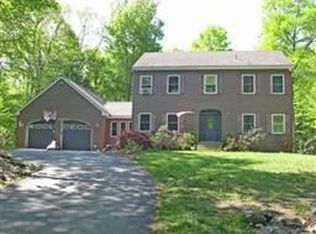 133 Old Stage Rd, Hatfield, MA 01038