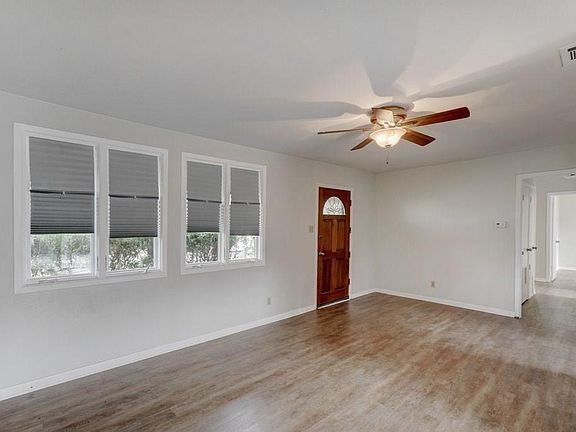 5th image of 1301 Berkshire Dr