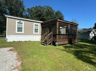 55 Palmetto Ave, Freeport, FL 32439
