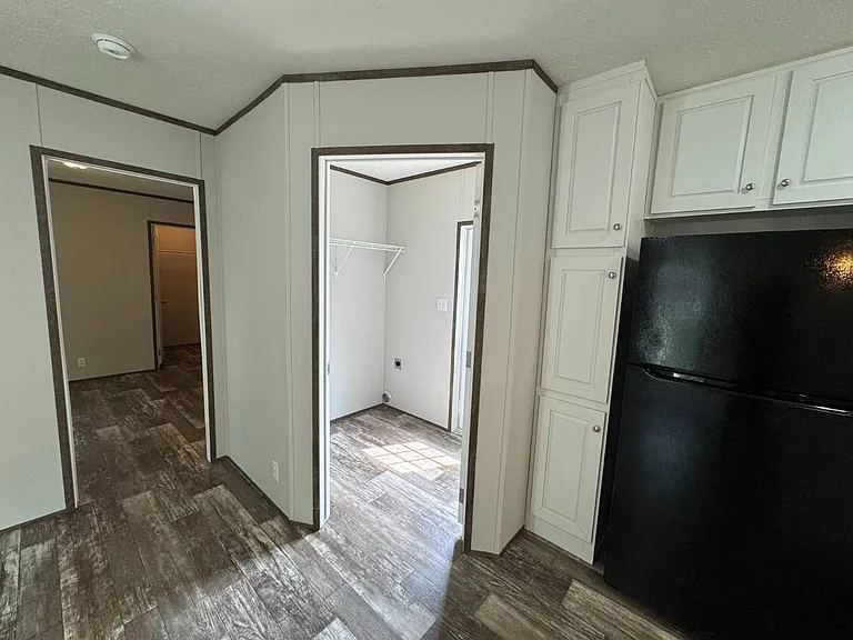 242 Wallingford Dr — Photo 14