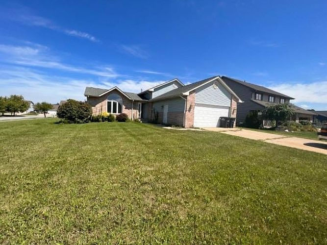 1st image of 6428 Robbins Rd
