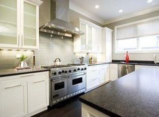 2661 N Hartland Ct, Chicago, IL 60614