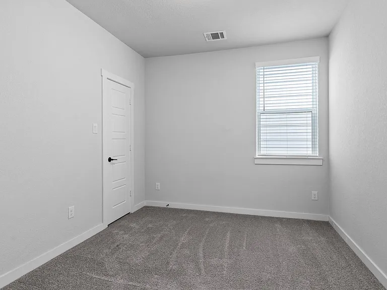 5843 Whitby Rd #17 — Photo 12
