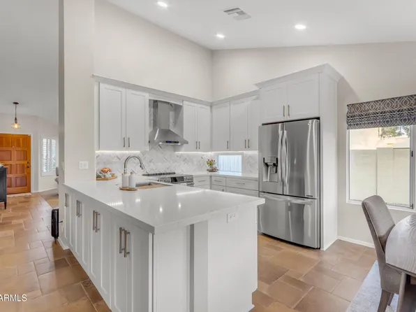 1229 E GLENHAVEN Drive, Phoenix, AZ 85048