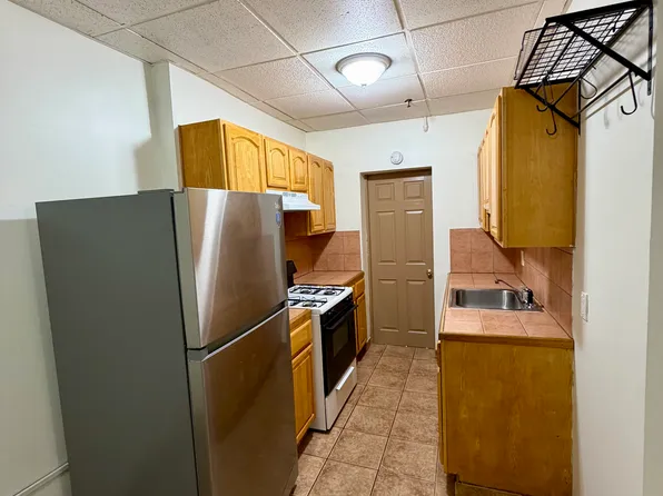 187 Main St #A, Ridgefield Park, NJ 07660