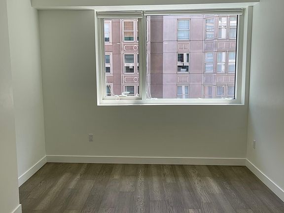 5th image of 1688 Pine St Unit E506