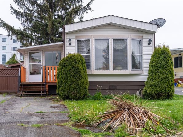 158 Cooper Rd #14, New Songhees 1a, BC V9A 7B3
