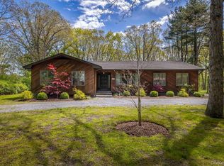 363 Miller Place Rd, Miller Place, NY 11764