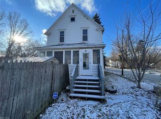 42 Paris Ave, Akron, OH 44301