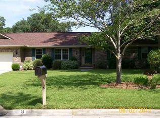9 Wymberley Cir, Savannah, GA 31406