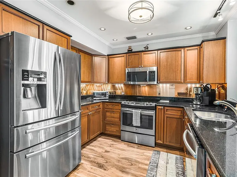 7650 Bayshore Dr #401 — Photo 25