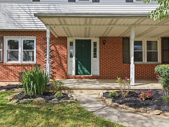 5th image of 1925 Belleview Dr