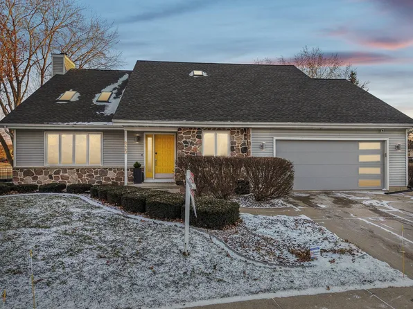 820 Spahn Dr, Waunakee, WI 53597