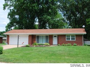 39 Chadwick Dr, Belleville, IL 62223