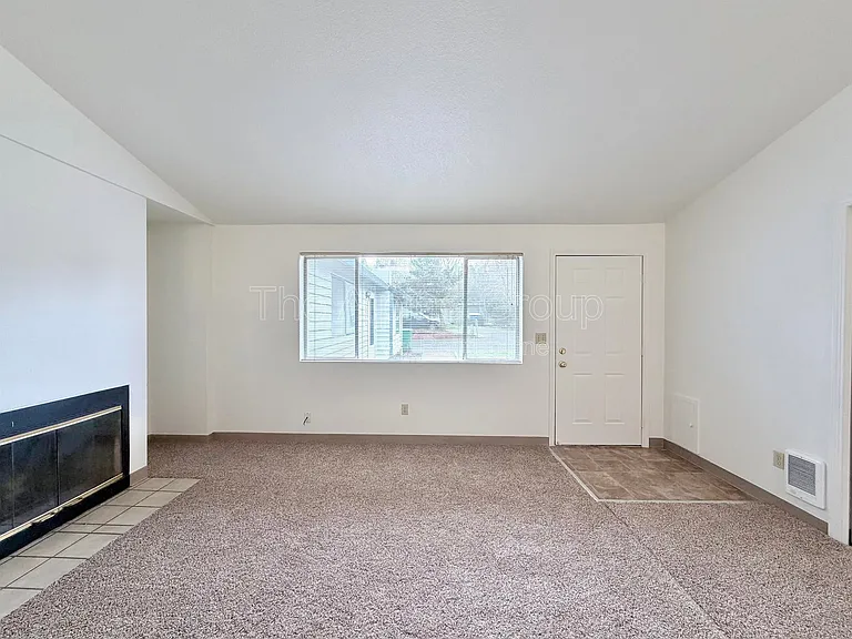 8991 SW Herb Way — Photo 9