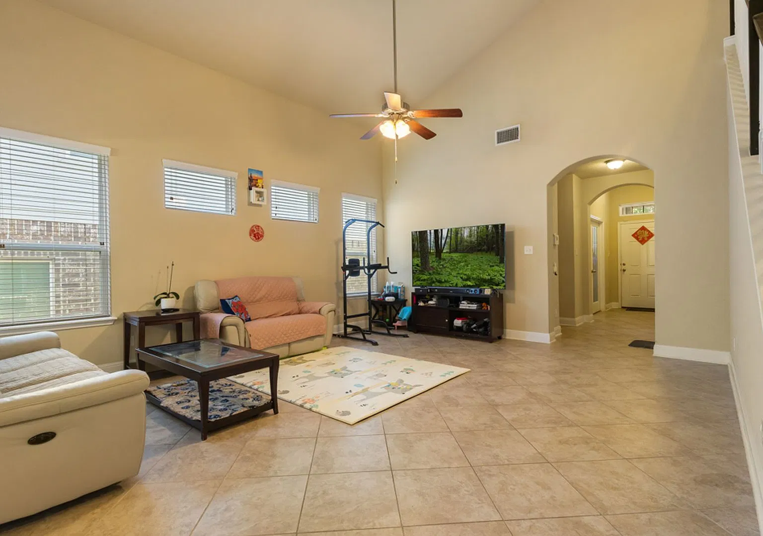 4 Bedroom, 3.5 bathrooms located in Alamo Ranch — Photo 4