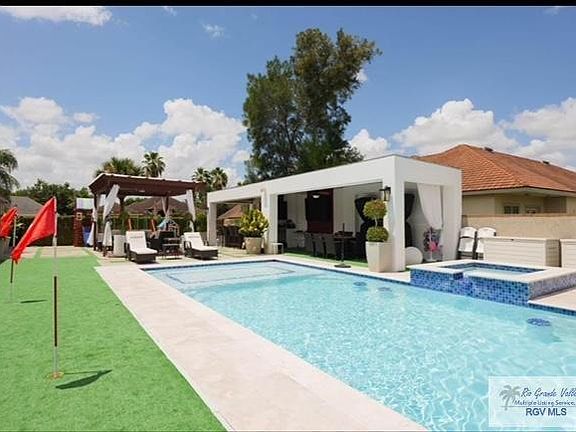2nd image of 865 E San Marcelo Blvd