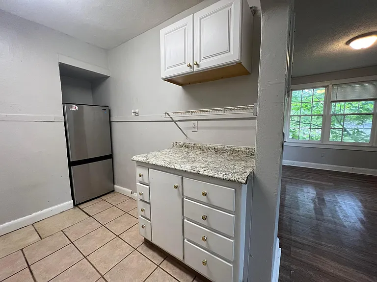 708 Shearer Ave #3 — Photo 6
