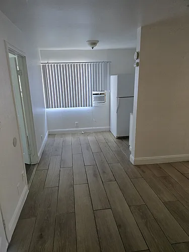 2546 Traction Ave #7 Photo 1