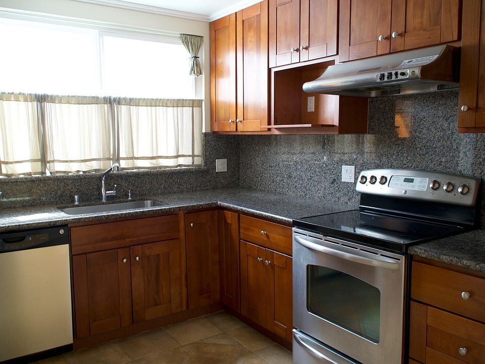 Fully remodeled kitchen.