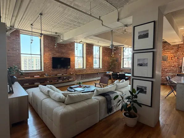 2261 Blake St APT 5A, Denver, CO 80205