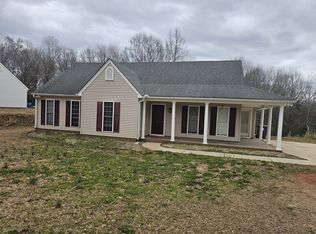 121 Wisteria Way, Pendleton, SC 29670